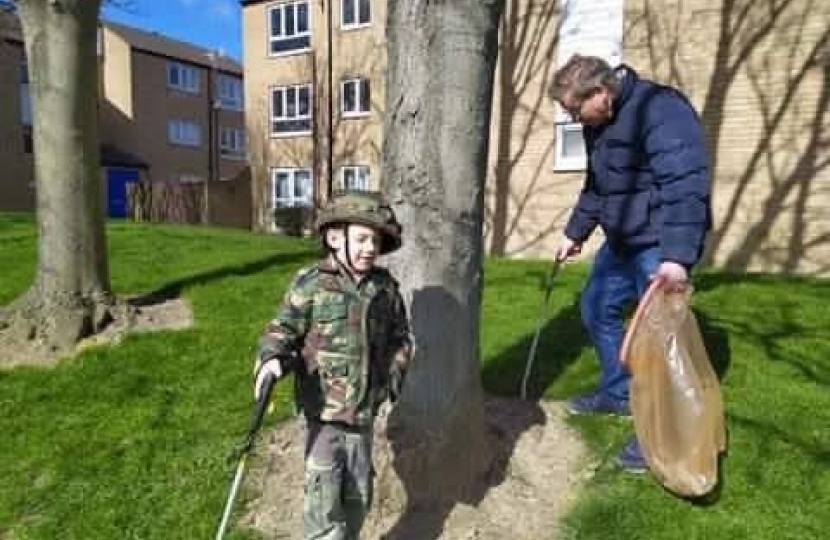 Sergeant Elijah and Peter Gibson MP on the weekly litter pick